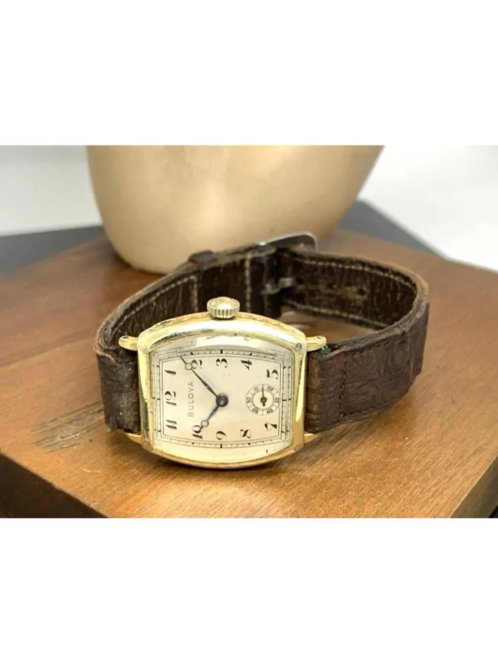 Bulova Men's Watch Vintage Waltham Manual Wind 14k Gold Filled Case Leather 28mm
